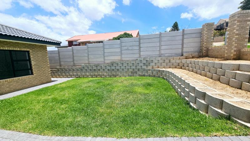 3 Bedroom Property for Sale in Dana Bay Western Cape